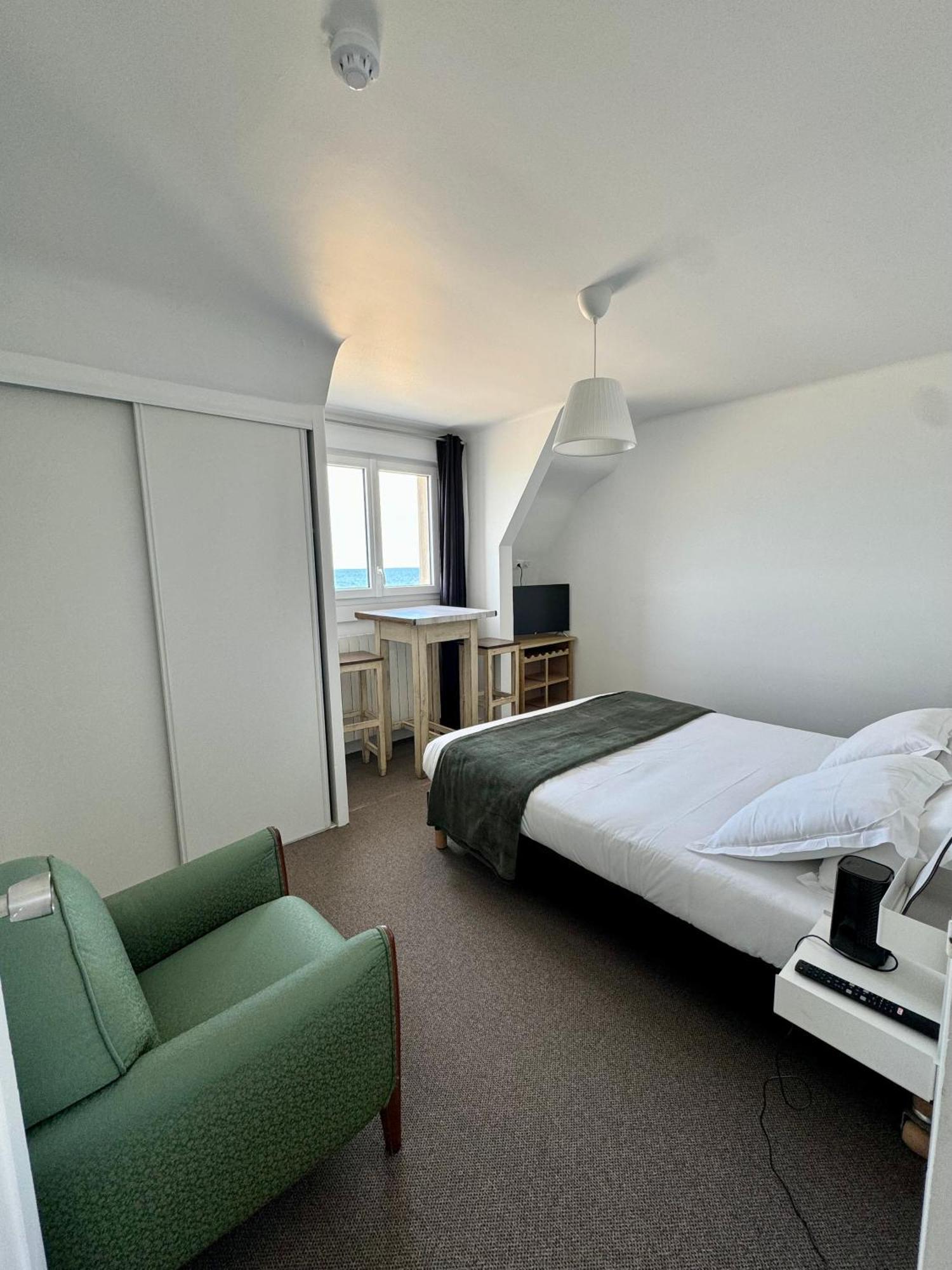 Le Clos Normand Saint-Aubin-Sur-Mer  Exterior photo