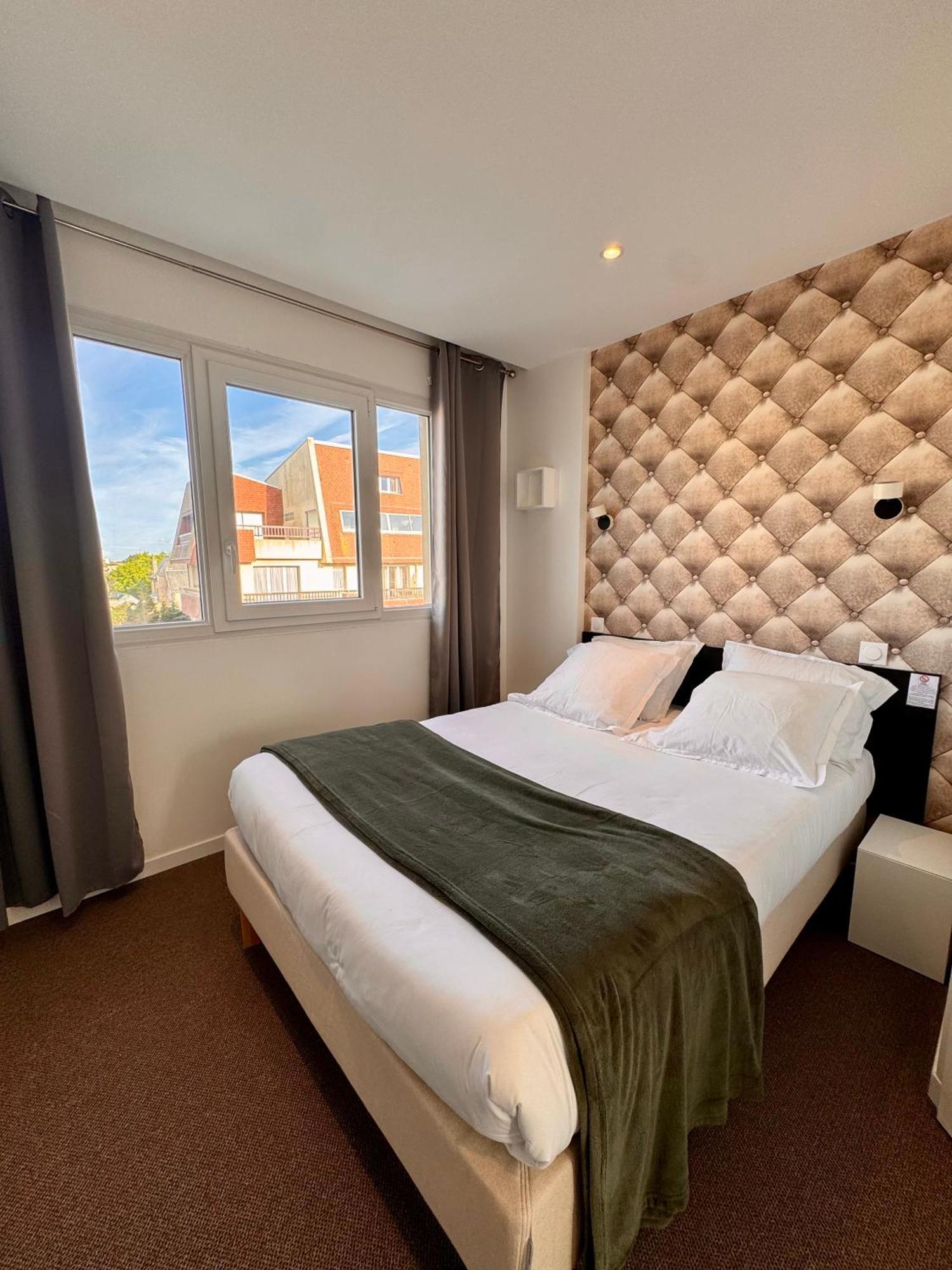 Le Clos Normand Saint-Aubin-Sur-Mer  Exterior photo