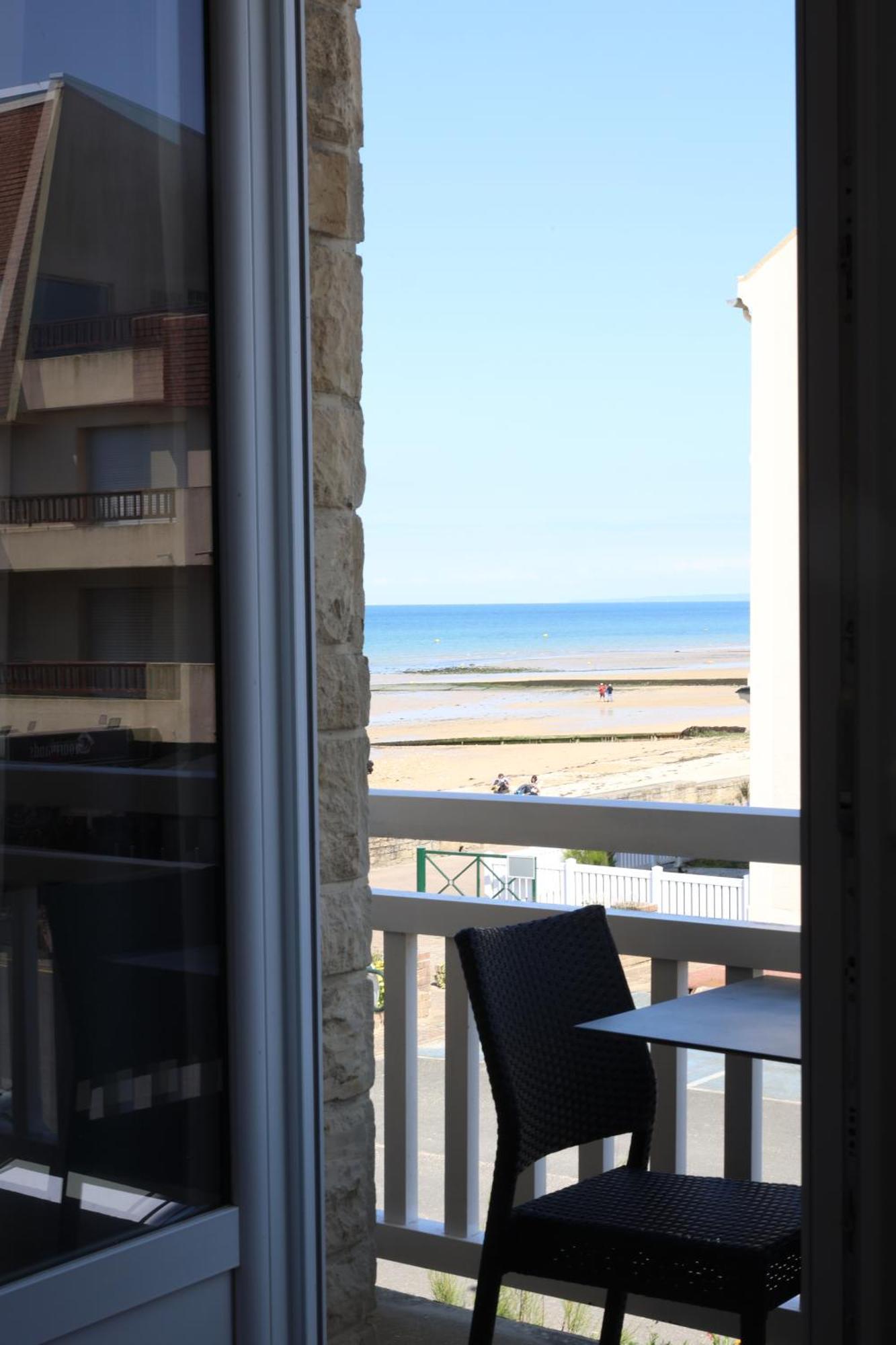 Le Clos Normand Saint-Aubin-Sur-Mer  Exterior photo