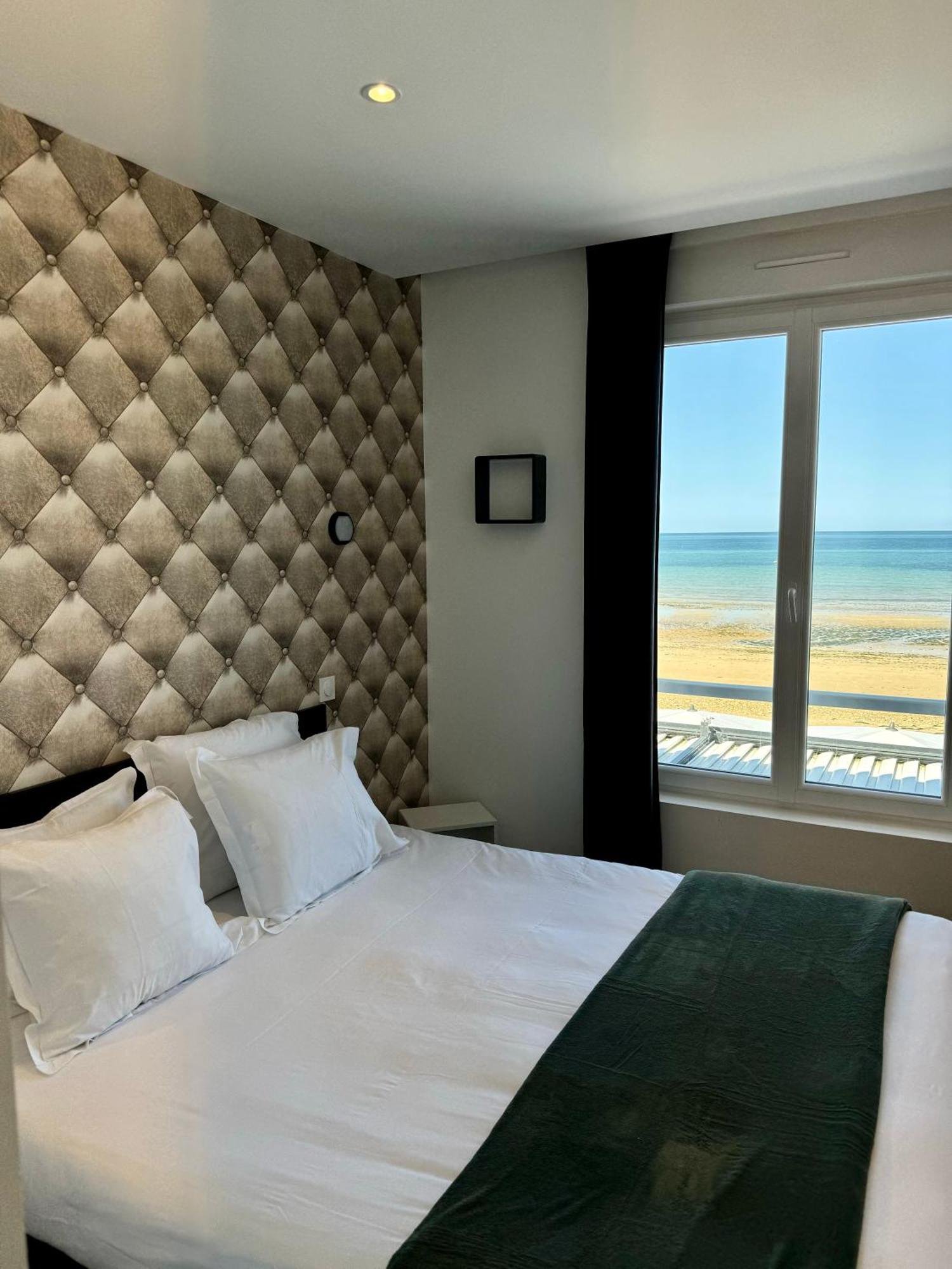 Le Clos Normand Saint-Aubin-Sur-Mer  Exterior photo
