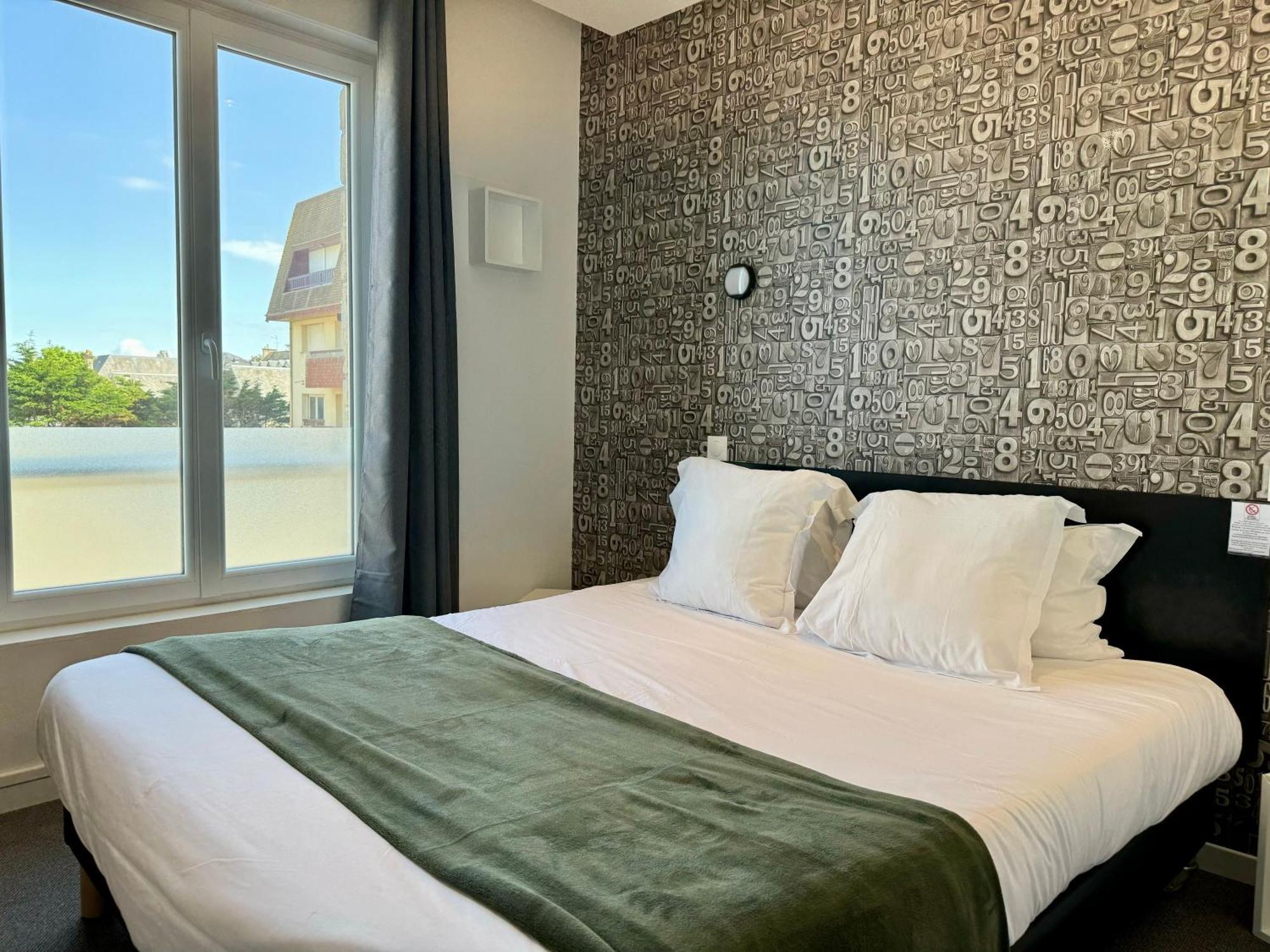 Le Clos Normand Saint-Aubin-Sur-Mer  Exterior photo